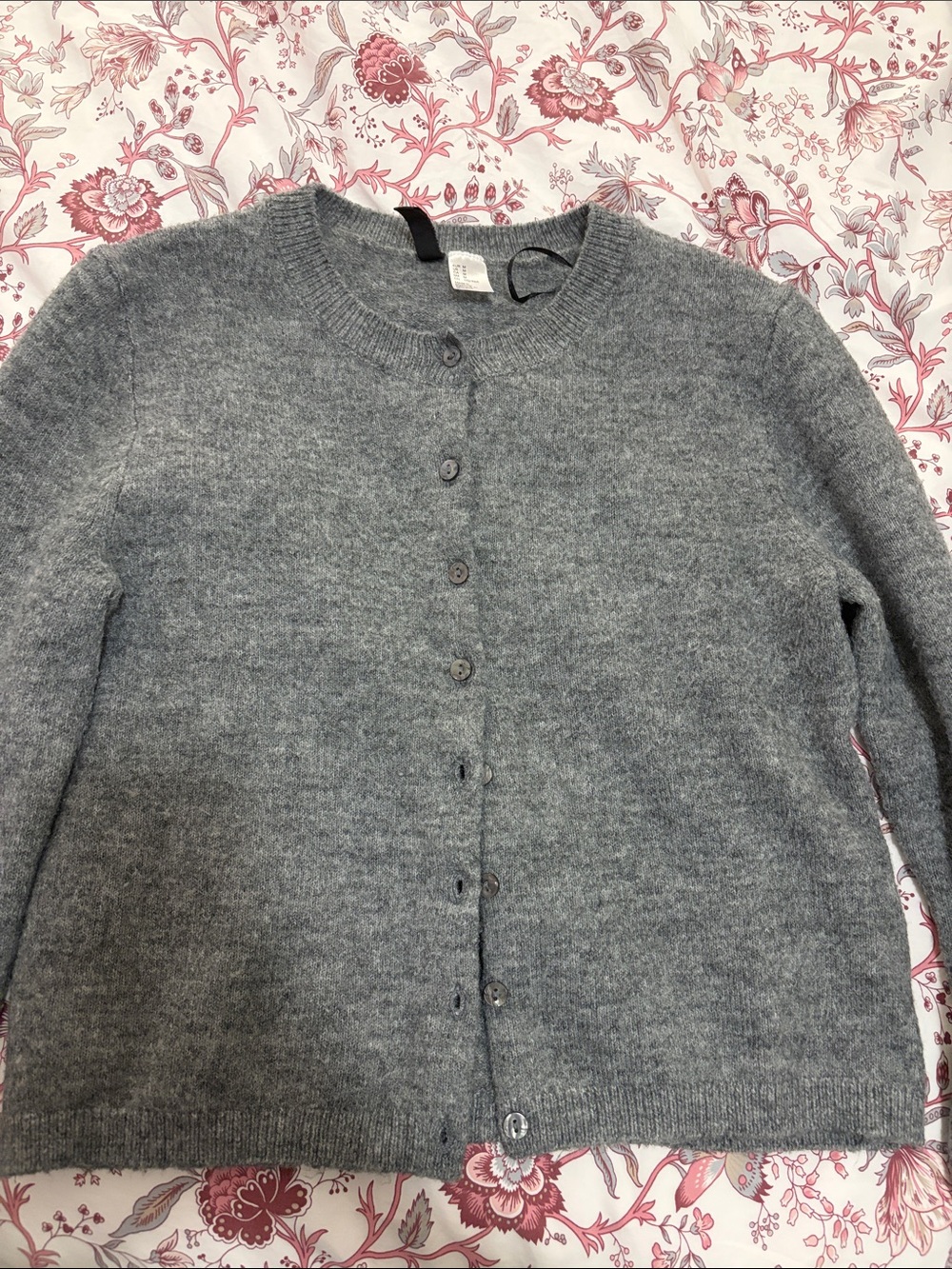 H&M Gray Button-Front Crewneck Cardigan | M